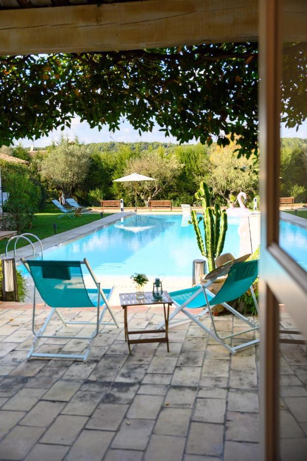 Le Mas De La Source Bed and Breakfast Mougins Exteriör bild