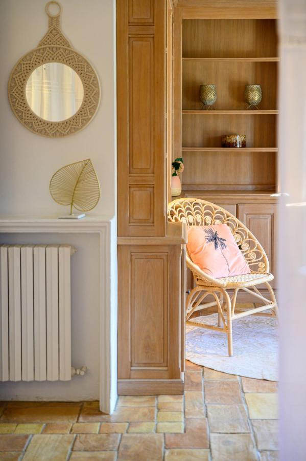 Le Mas De La Source Bed and Breakfast Mougins Exteriör bild