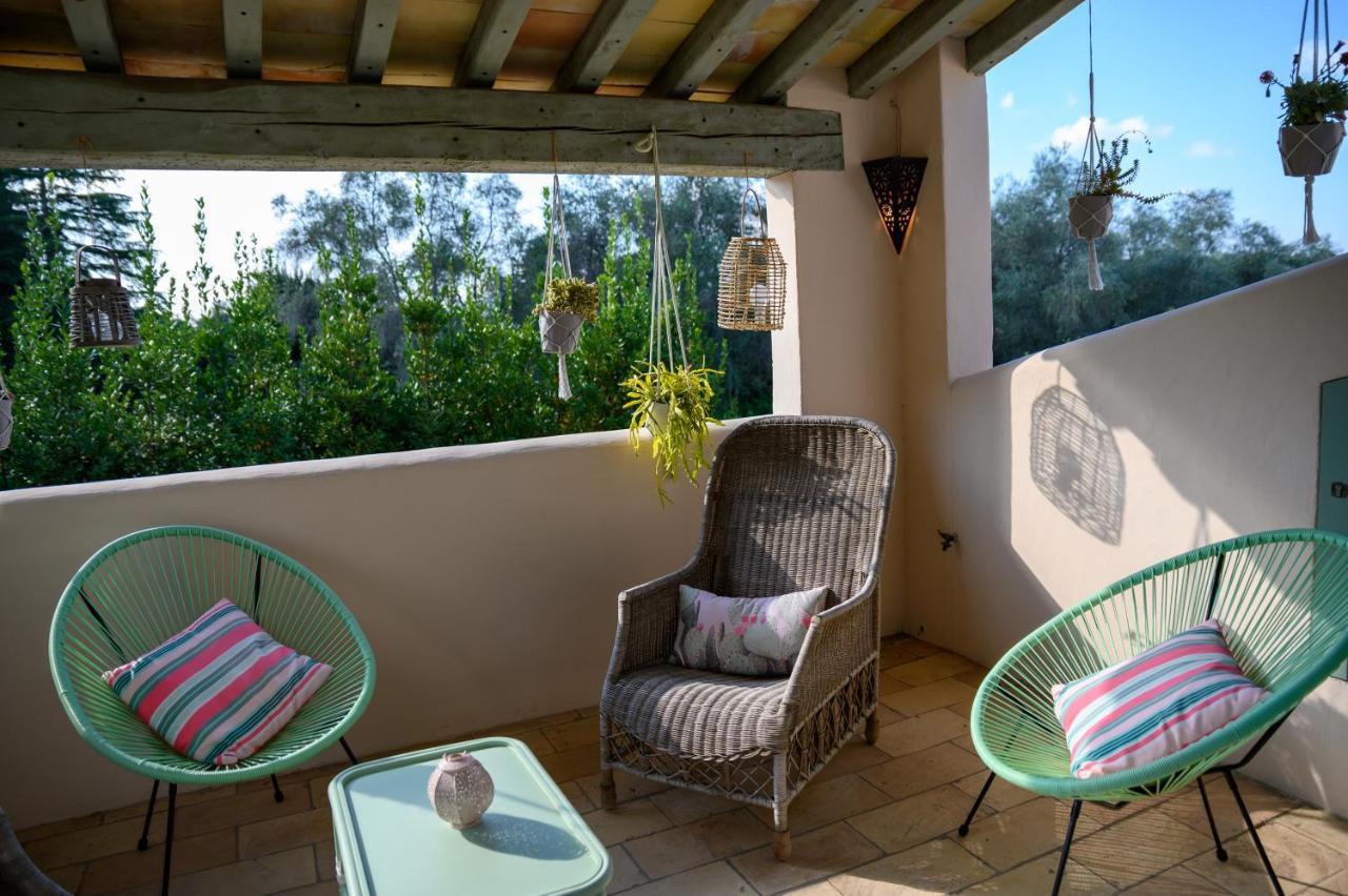 Le Mas De La Source Bed and Breakfast Mougins Exteriör bild
