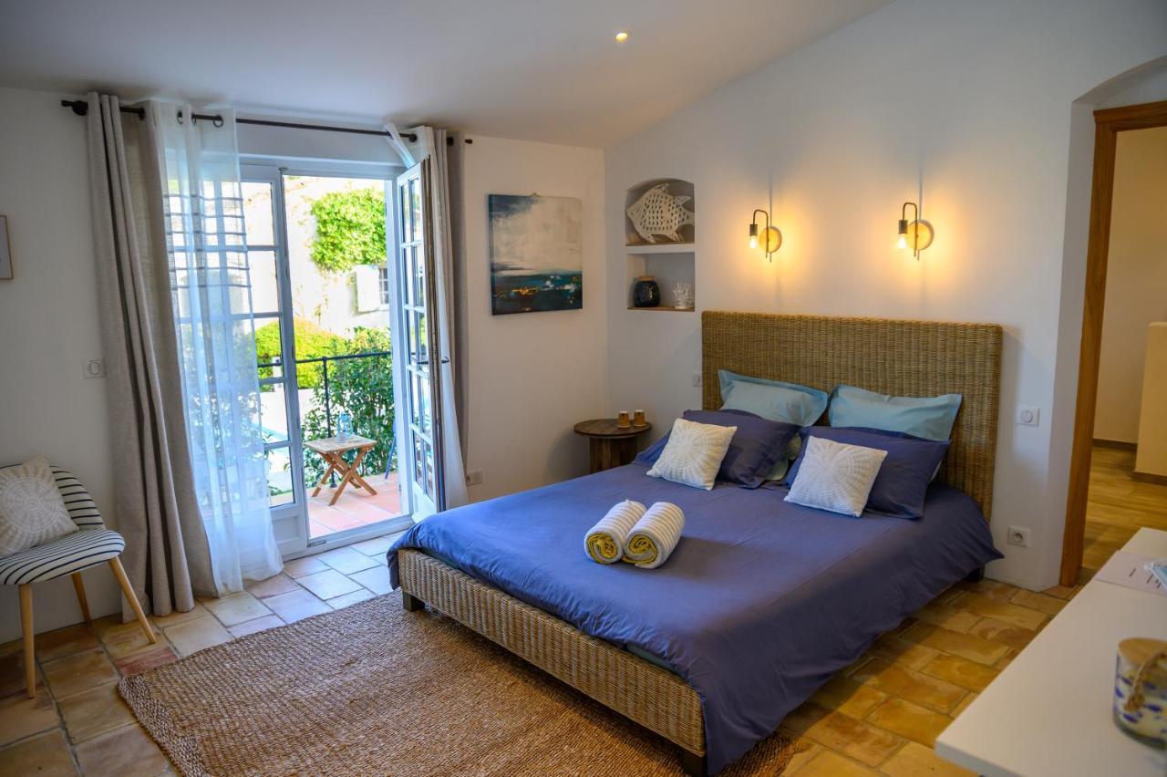 Le Mas De La Source Bed and Breakfast Mougins Exteriör bild