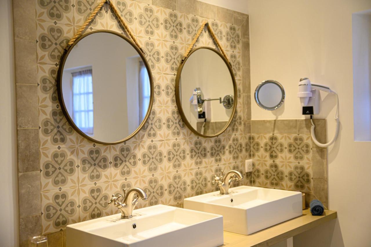 Le Mas De La Source Bed and Breakfast Mougins Exteriör bild