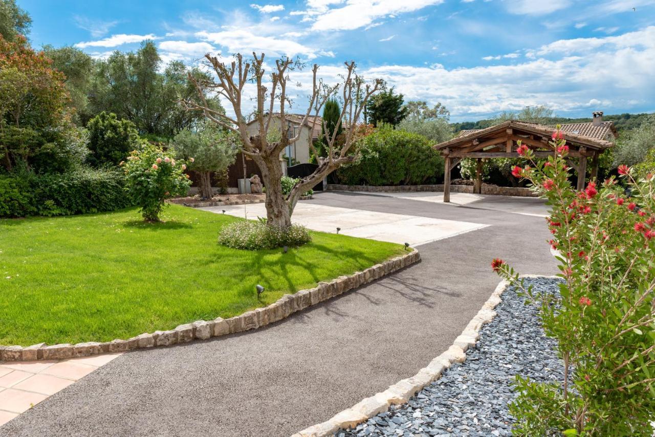 Le Mas De La Source Bed and Breakfast Mougins Exteriör bild