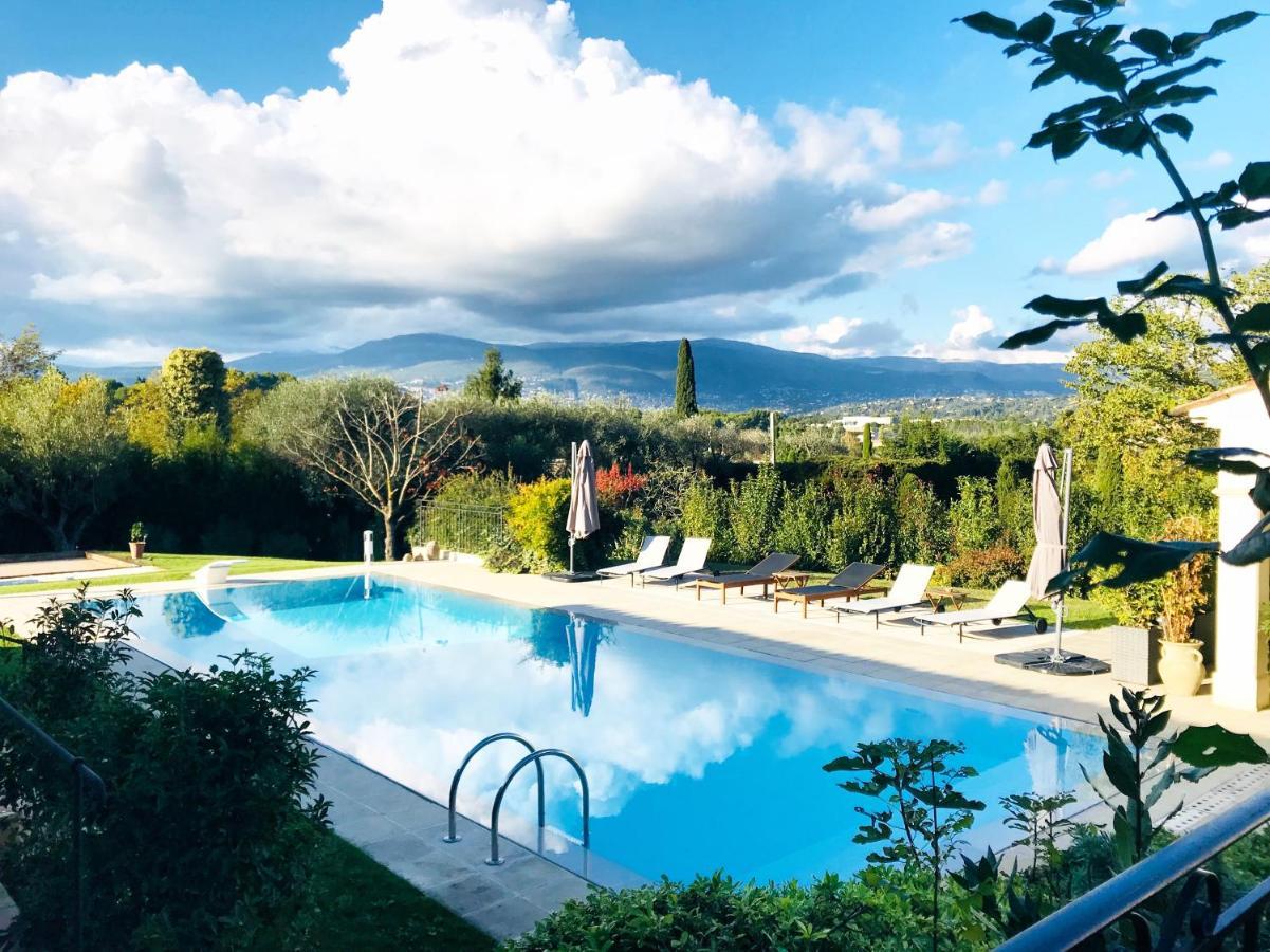 Le Mas De La Source Bed and Breakfast Mougins Exteriör bild